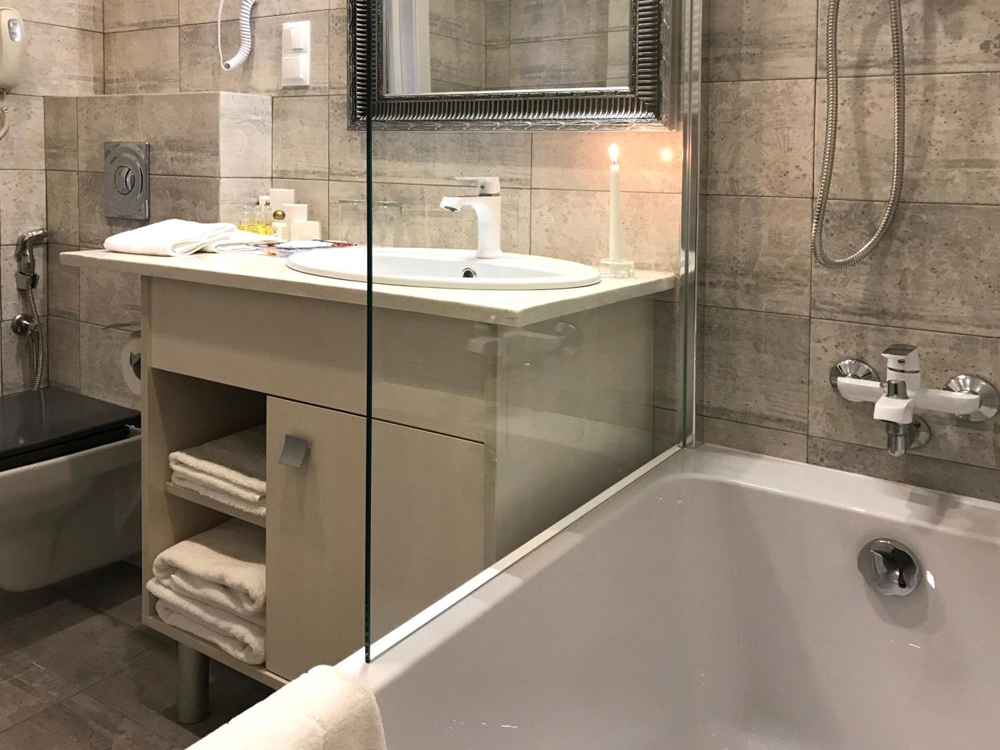 Apartment Eney Lviv Buitenkant foto