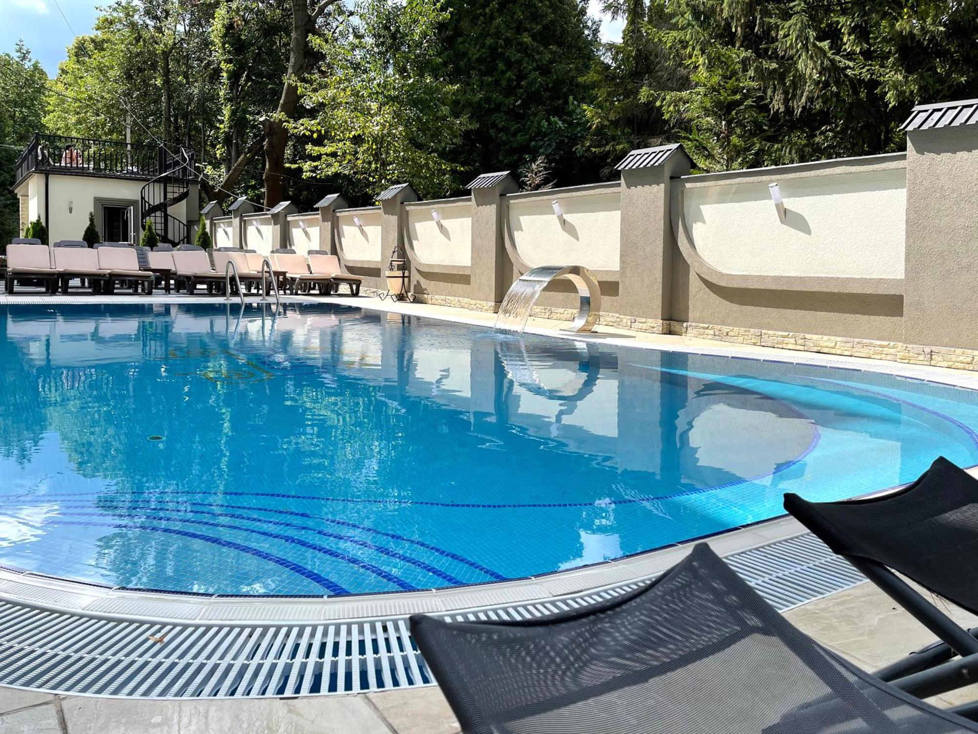 Apartment Eney Lviv Buitenkant foto