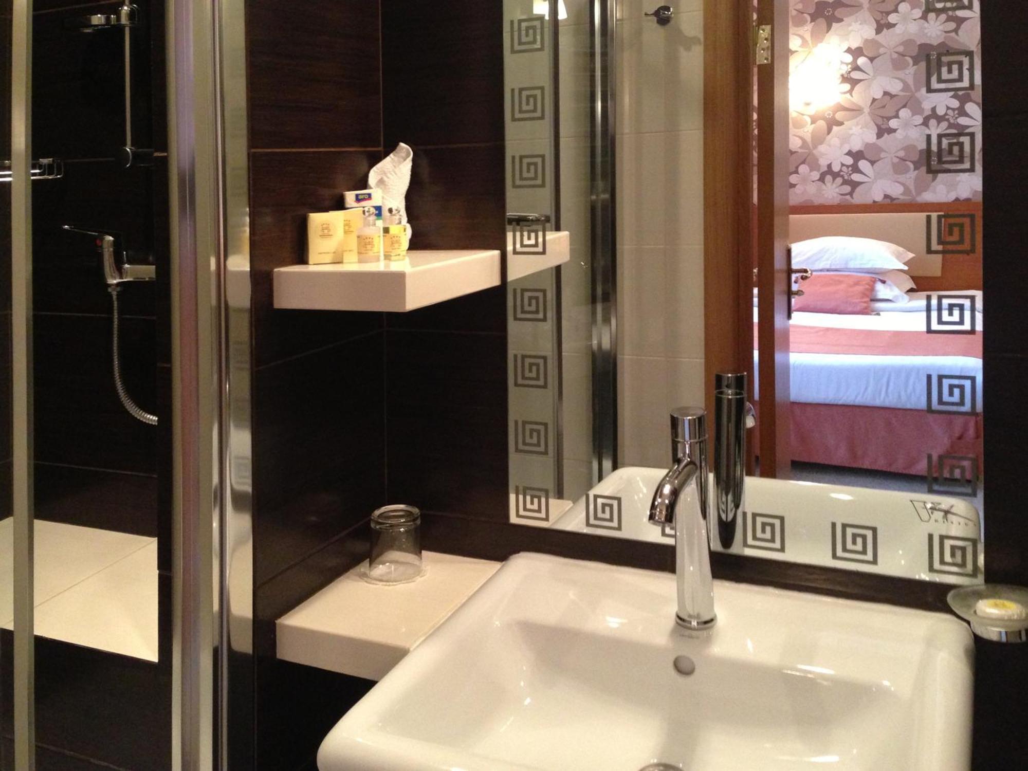 Apartment Eney Lviv Kamer foto